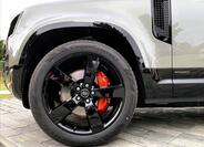 Land Rover Defender 3