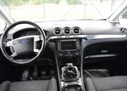 Ford Galaxy 24