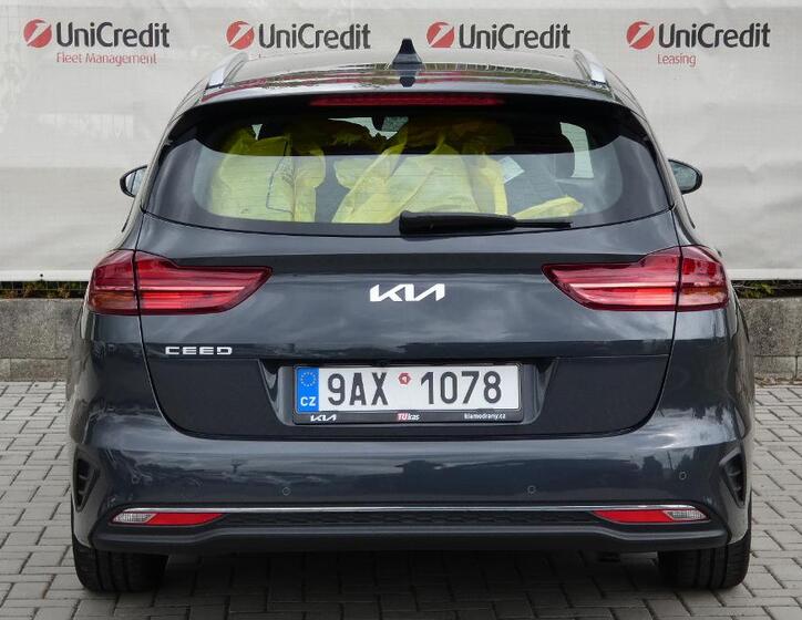 KIA Ceed 4