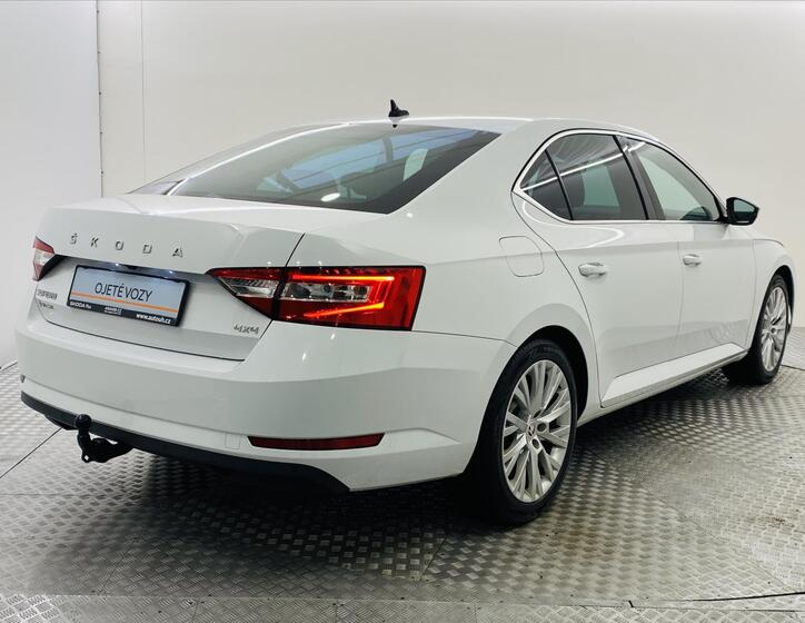 Škoda Superb 2