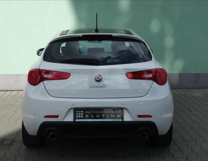 Alfa Romeo Giulietta 9