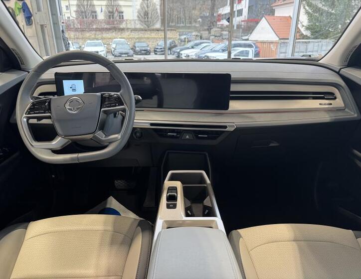 SsangYong Torres 12