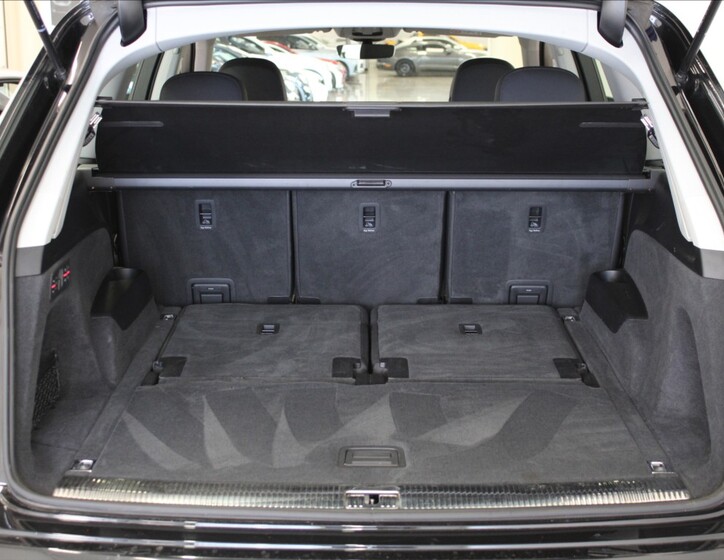 Audi Q7 28