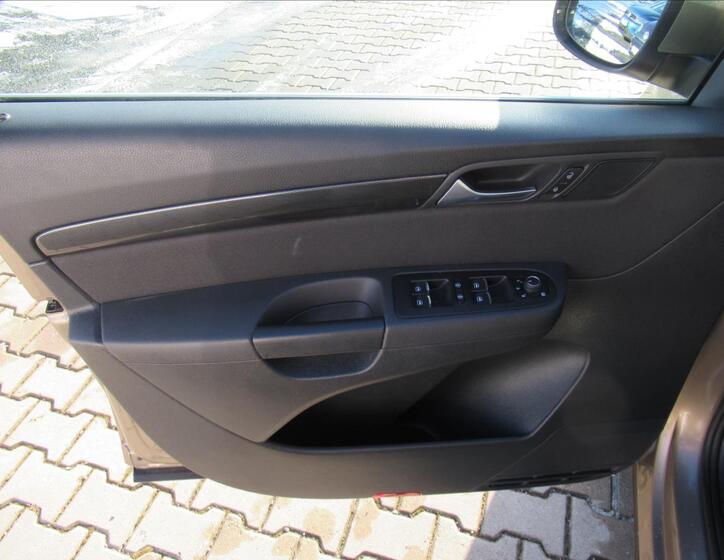 Seat Alhambra 23