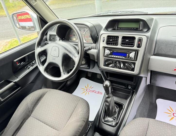 Mitsubishi Pajero Pinin 12