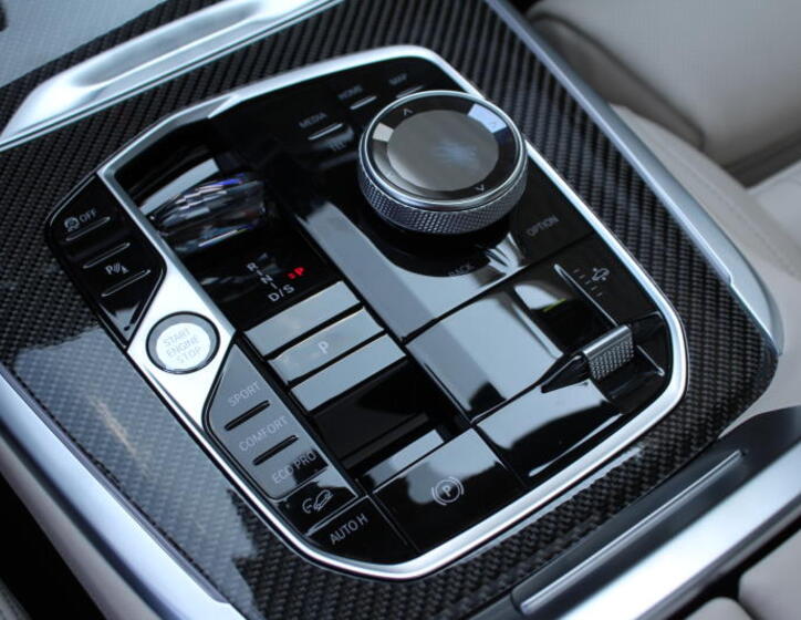 BMW X7 15