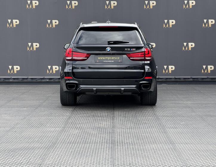 BMW X5 8