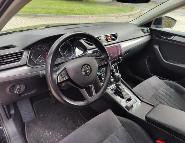 Škoda Superb 14