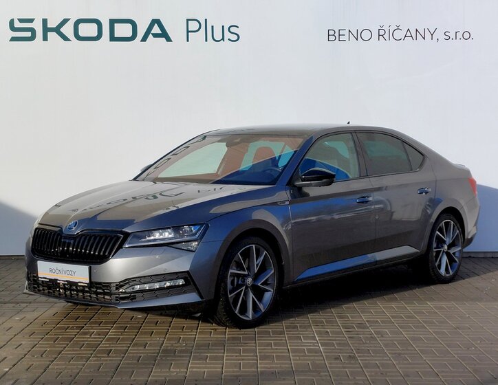 Škoda Superb 1