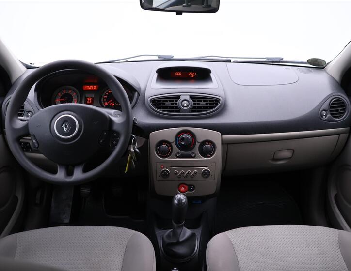 Renault Clio 18