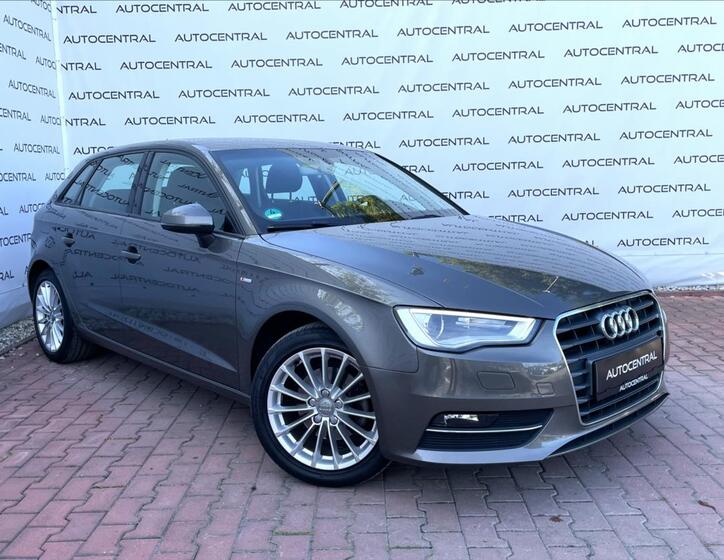 Audi A3 1
