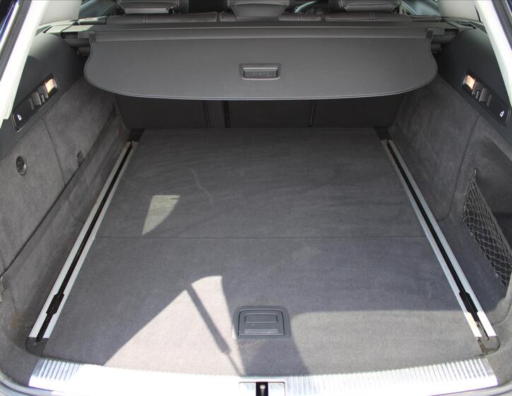 Audi A6 12