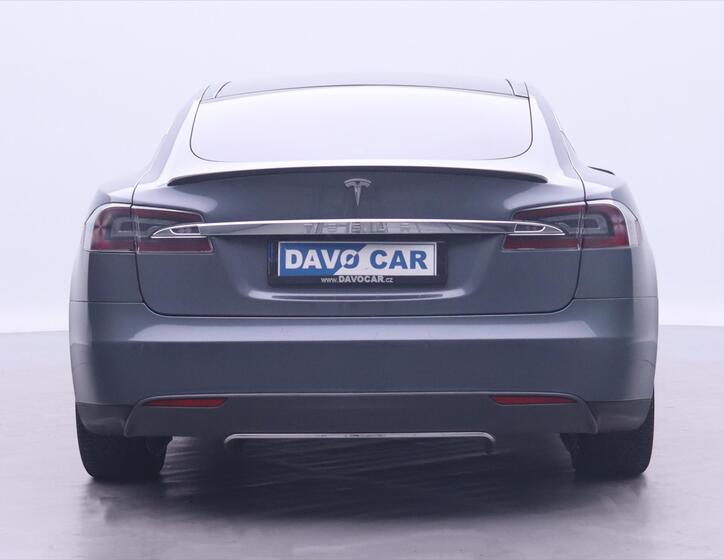 Tesla Model S 6