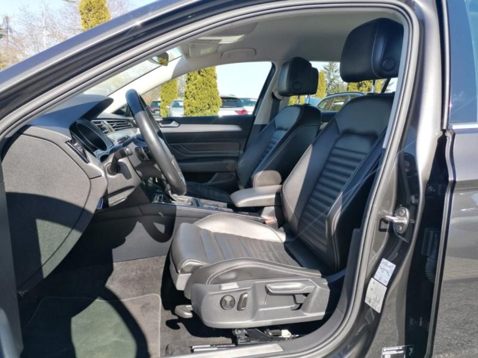 Volkswagen Passat 10