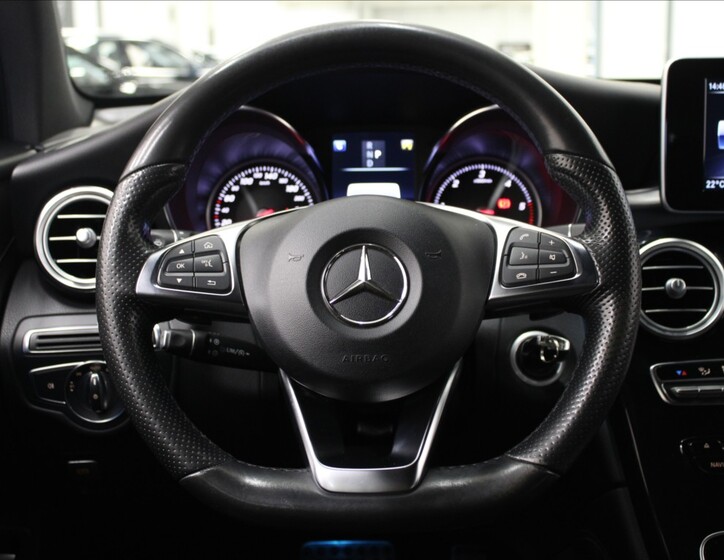 Mercedes-Benz GLC 8