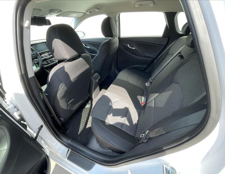 Hyundai i30 16