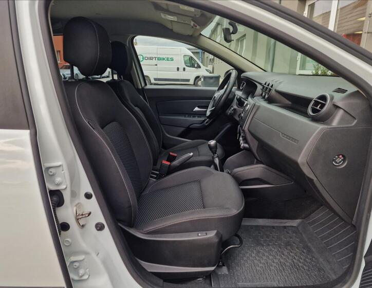 Dacia Duster 13