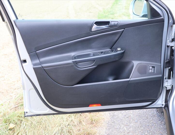 Volkswagen Passat 11