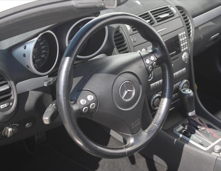 Mercedes-Benz SLK 11