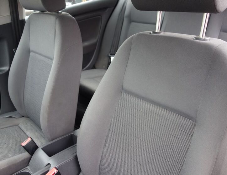 Volkswagen Golf 21