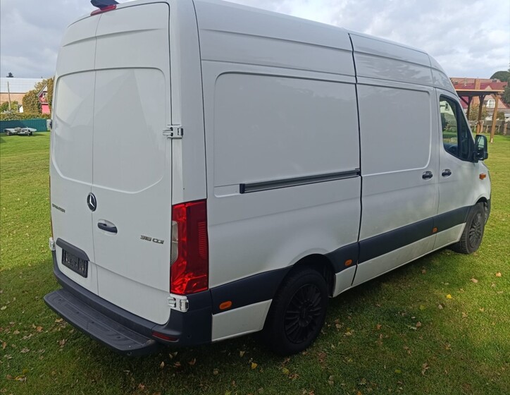 Mercedes-Benz Sprinter 6
