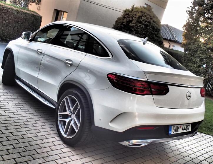 Mercedes-Benz GLE 4
