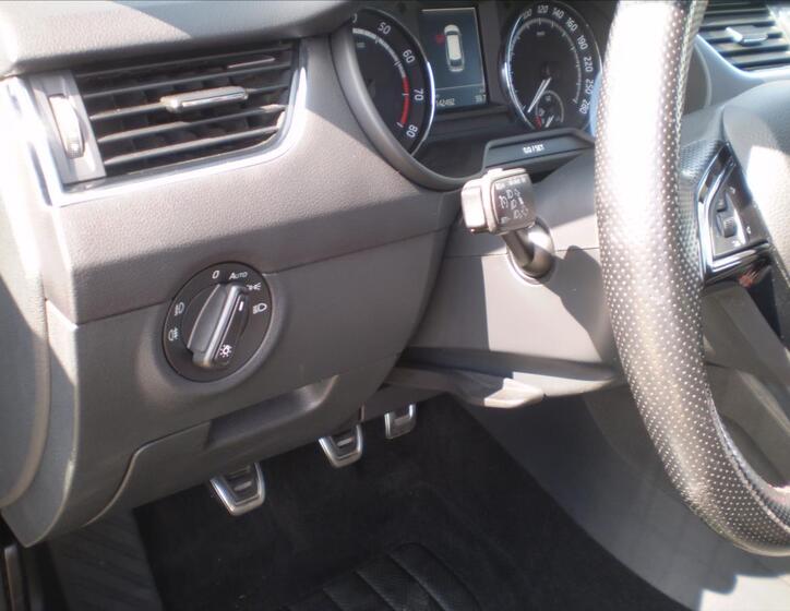 Škoda Octavia 9
