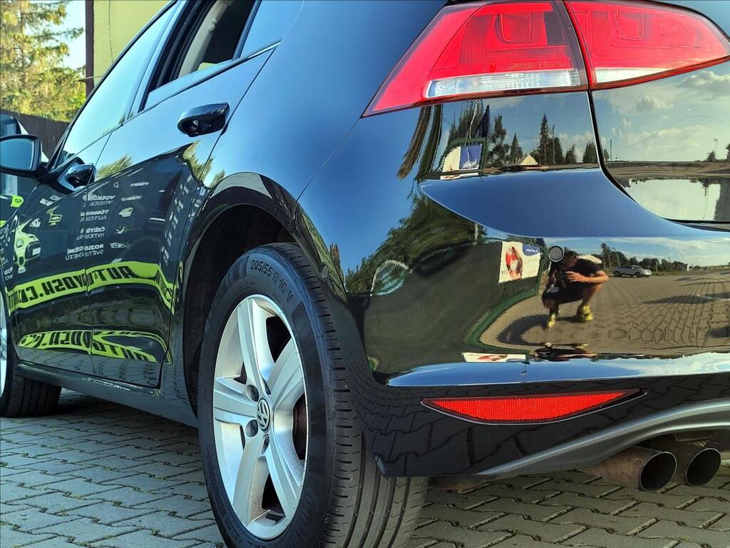 Volkswagen Golf 40