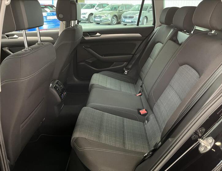 Volkswagen Passat 22