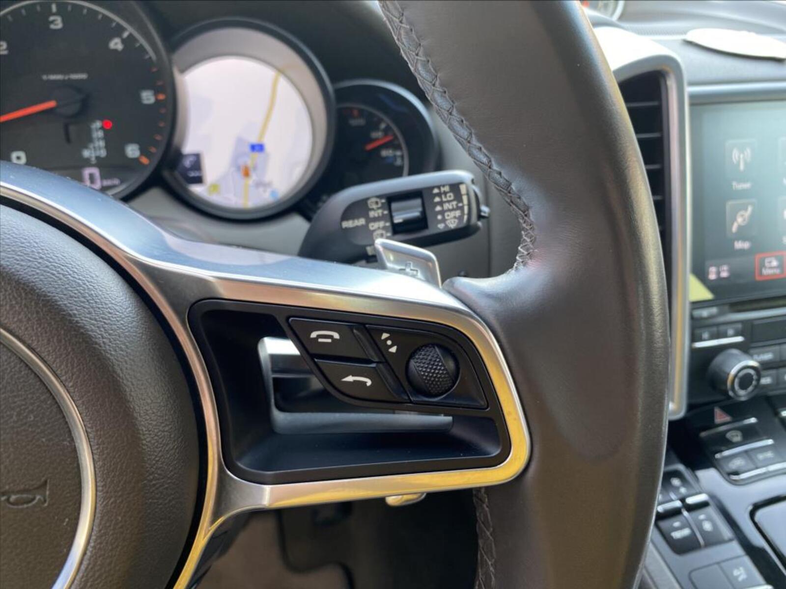 Porsche Cayenne 29