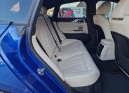 BMW i4 15