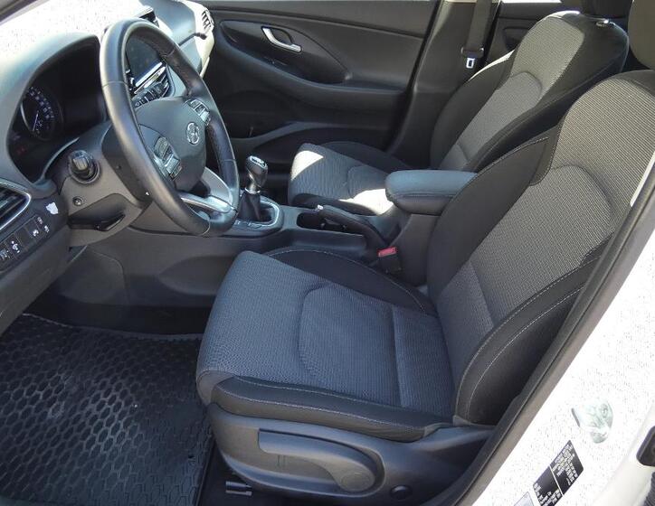 Hyundai i30 18