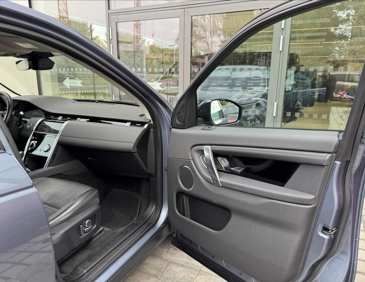 Land Rover Discovery Sport 13