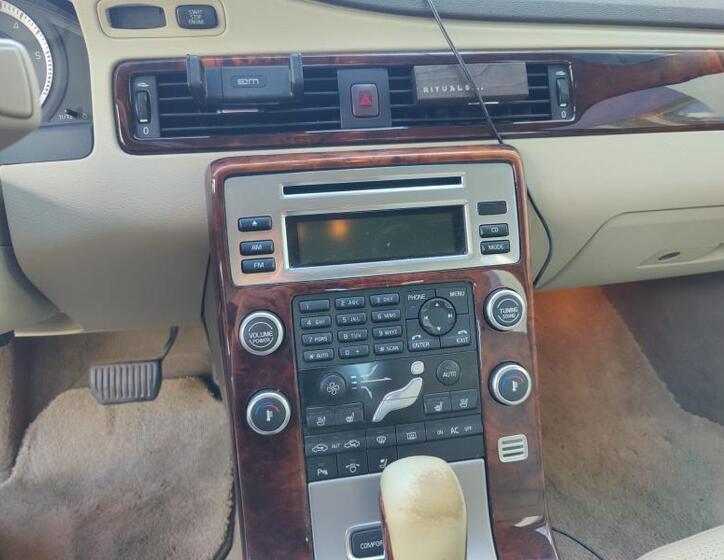 Volvo S80 28