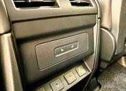Land Rover Defender 20