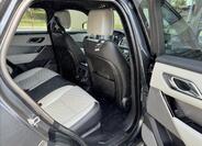 Land Rover Range Rover Velar 12