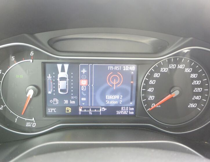 Ford Galaxy 21