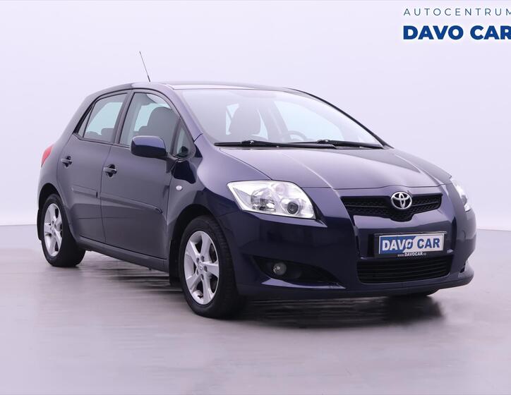 Toyota Auris 1