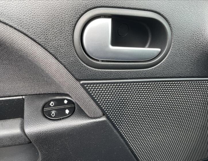 Ford Fiesta 12