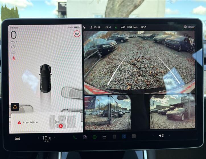 Tesla Model 3 26