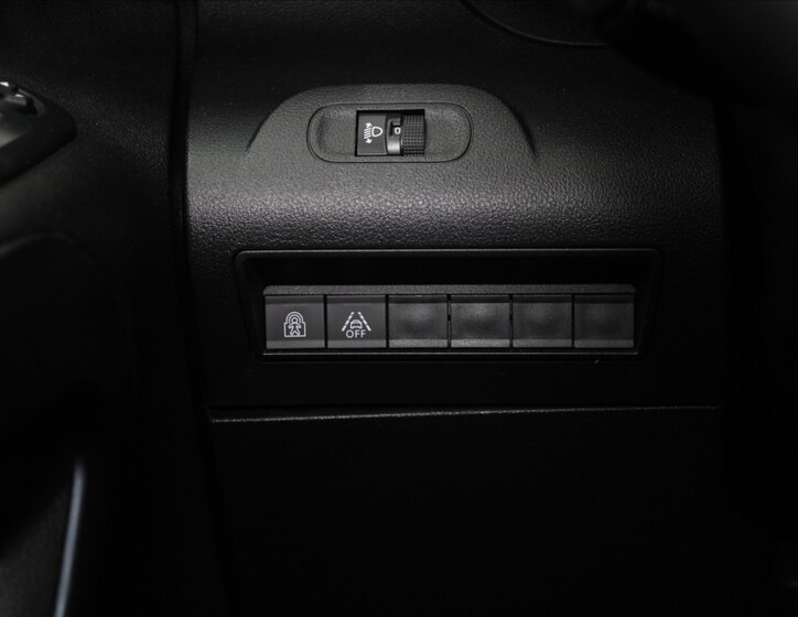 Peugeot Rifter 17