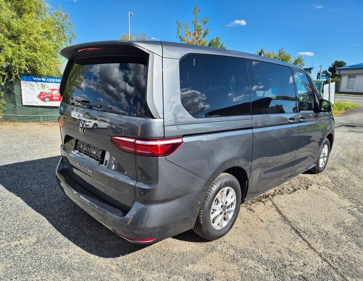 Volkswagen Multivan 5