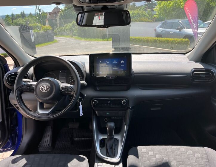 Toyota Yaris 18
