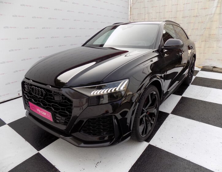 Audi RS Q8 1