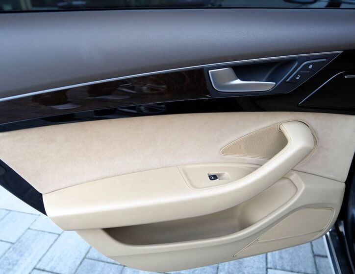 Audi A8 21