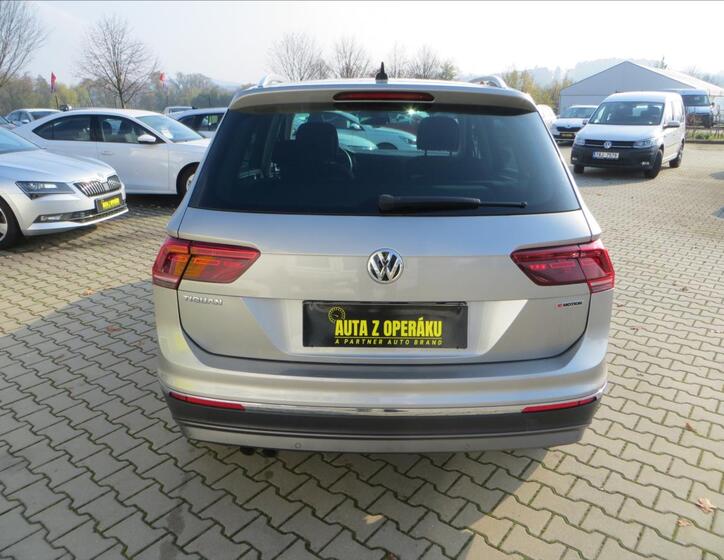 Volkswagen Tiguan 6