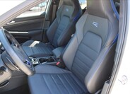Volkswagen Golf 32