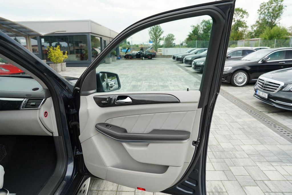 Mercedes-Benz GL