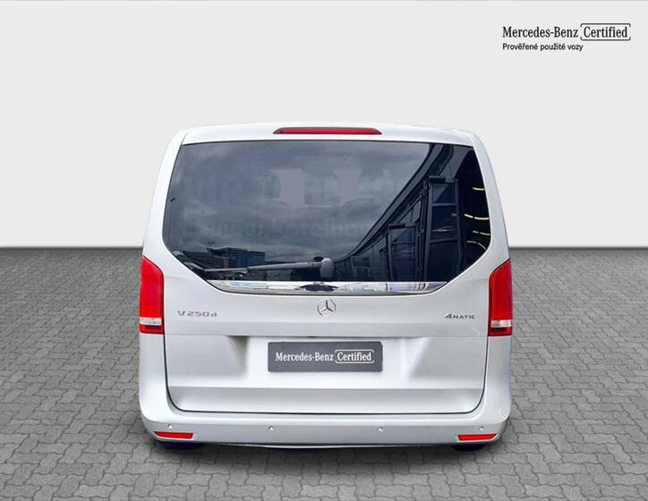 Mercedes-Benz Třídy V 4
