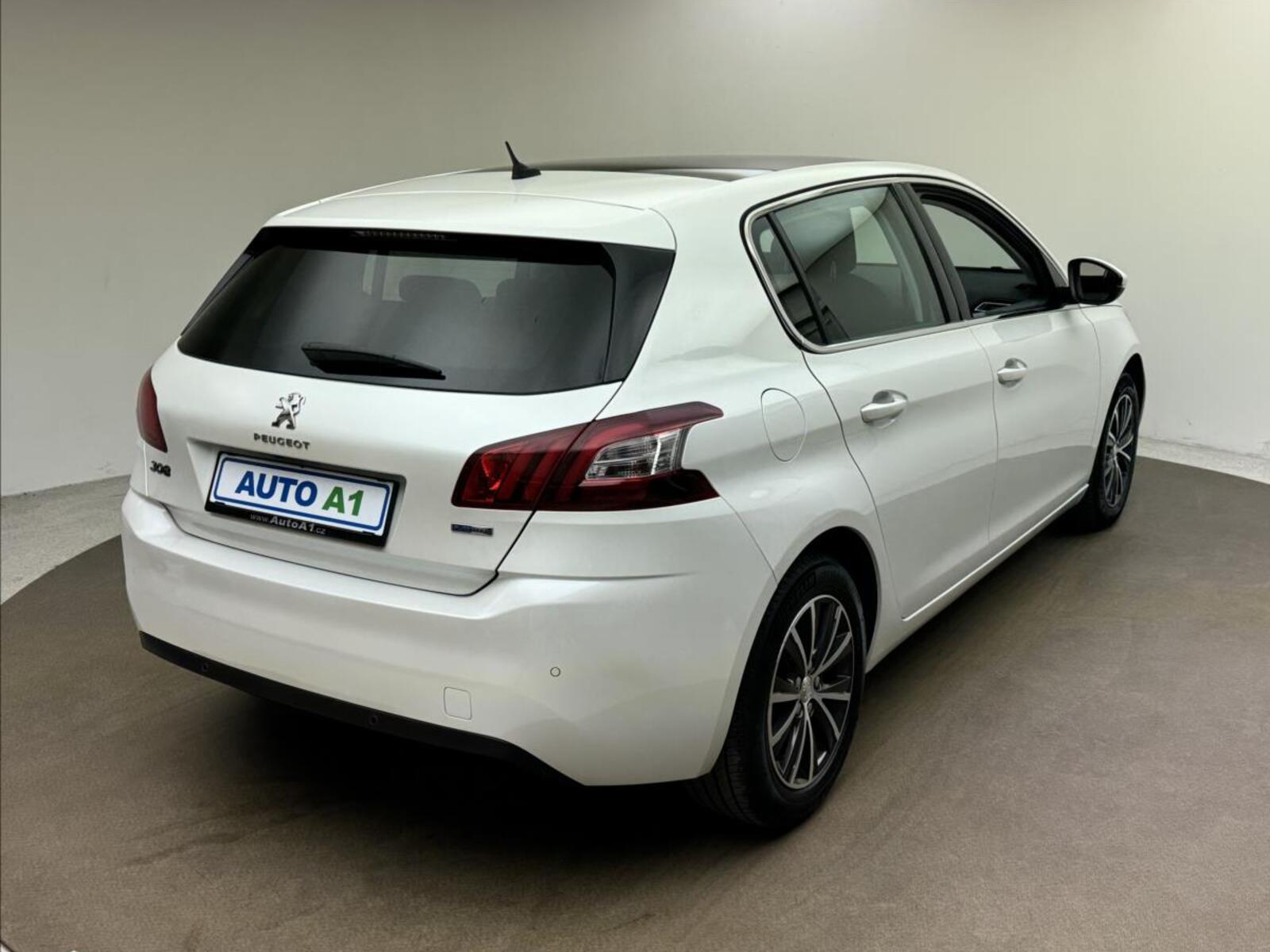 Peugeot 308 4